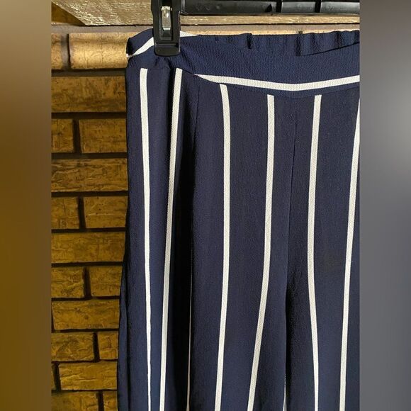 ‎Iris striped flowy dress pants - Picture 4 of 7